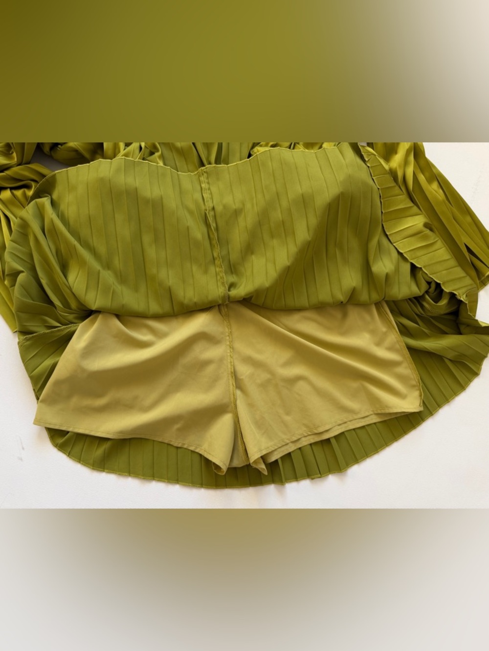 ANDREA IYAMAH
The Lenti Pleated Mini Dress in Onyx (Size S) - Picture 10 of 16